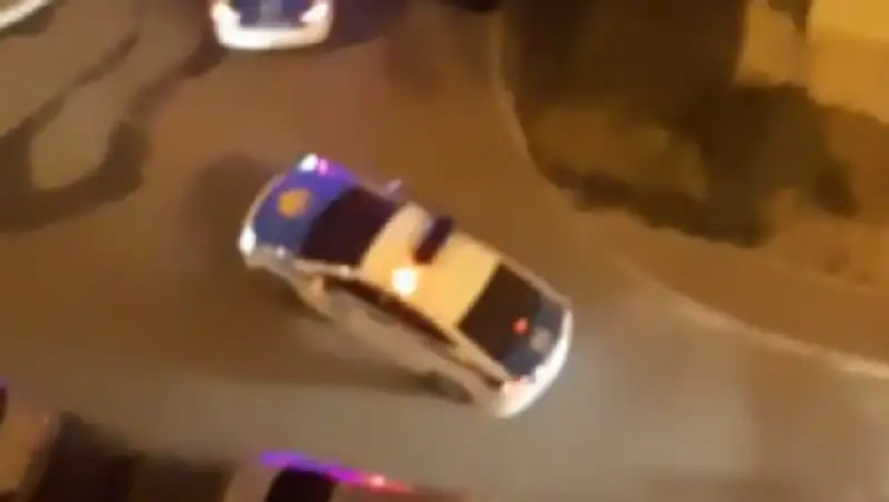 Ночные рейды полиции в Алматы обсуждают в сети