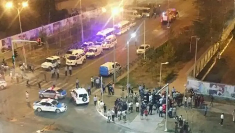 Драка с иностранными рабочими в Астане: полицией перекрыто несколько улиц на левобережье