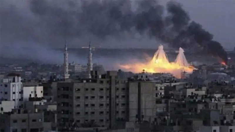 Украинские силовики применили фосфорные боеприпасы при обстреле окраин Донецка