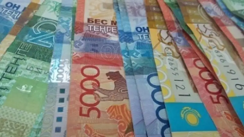 Среднемесячная зарплата в III квартале выросла на 2%