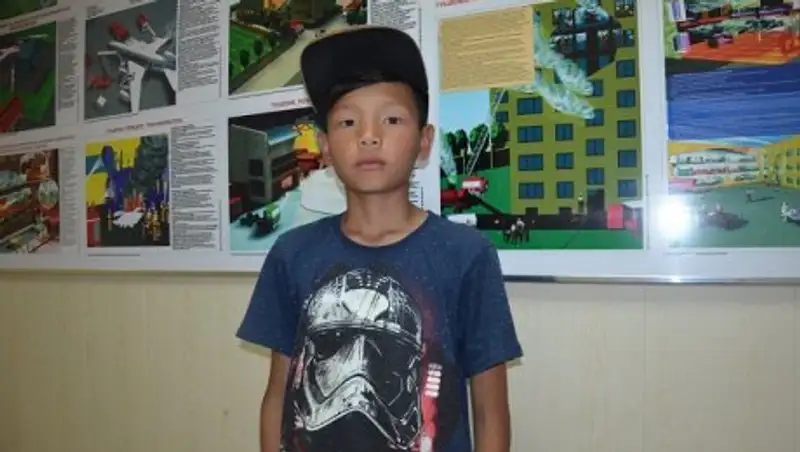 Четверых братьев и сестер спас из горящего дома 13-летний мальчик