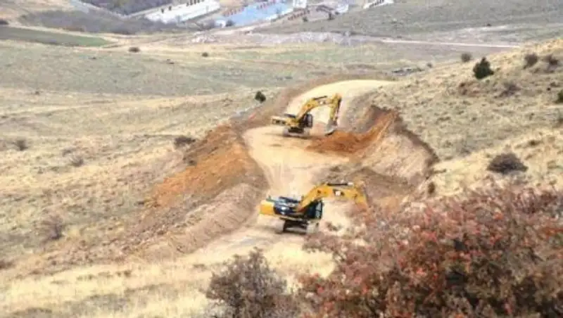 В Армении протестующие 10 дней перекрывают дорогу к золотому руднику