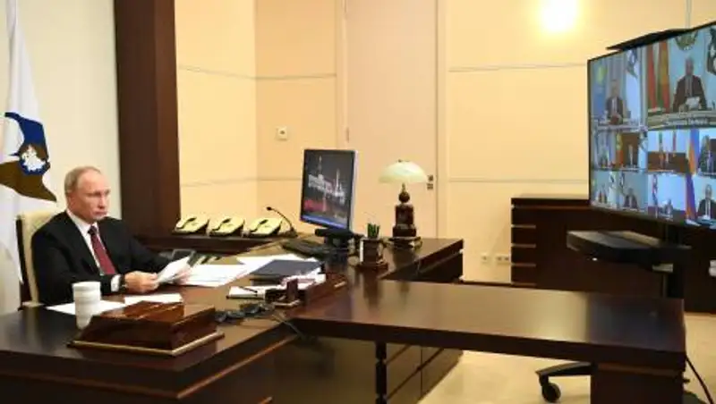 Проживает ли Путин в бункере, ответил Песков