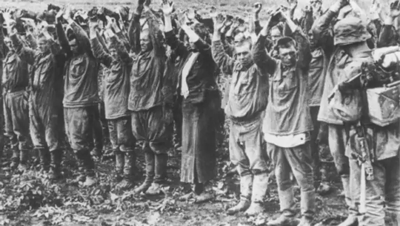  Мой дед Айтжан Аралбай попал в плен, получил ранения, бежал