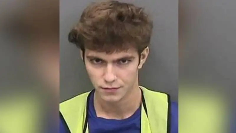 Подростка, взломавшего Twitter Маска и Байдена, посадили в тюрьму