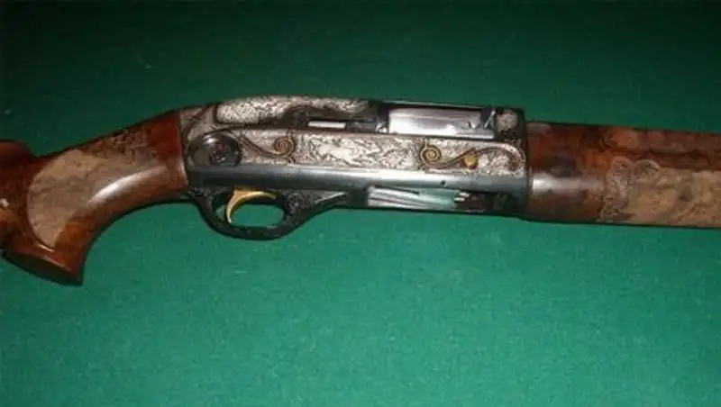 Житель Лисаковска расстрелял окна квартиры в одном из домов