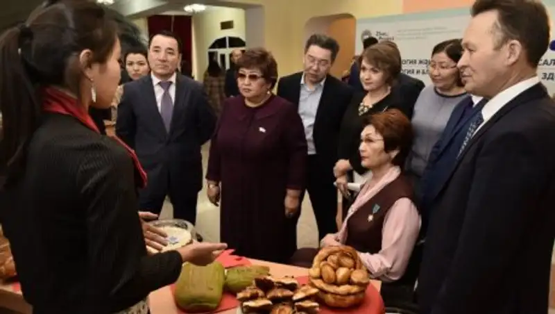 Более 300 молодежных проектов реализуются в Актюбинской и Восточно-Казахстанской областях