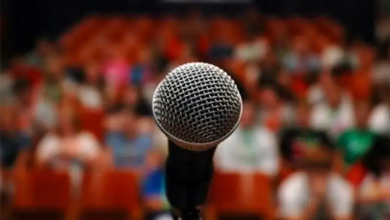 Шукеев научил Тажибаева выступать на публике