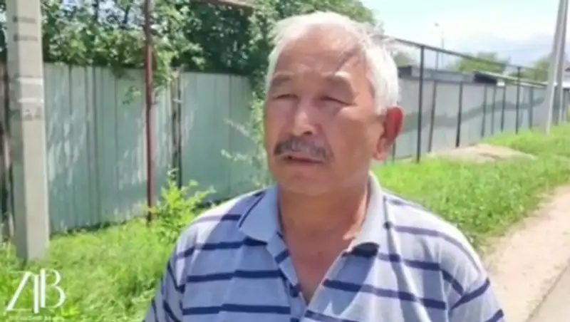 Наезд на блокпост в Алматы: Отец пьяного полицейского не знал об увольнении сына