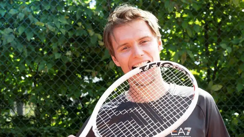 Бублик стартовал с победы на турнире в Голландии