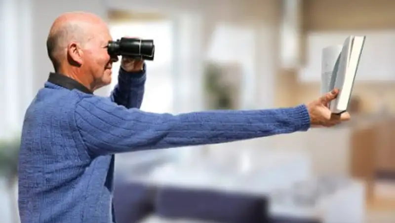 Когда наступает возрастная дальнозоркость