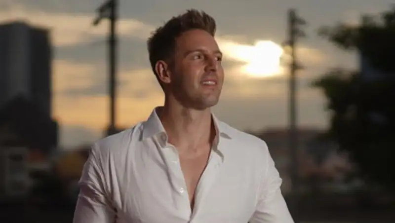 Английский экс-футболист совершил каминг-аут