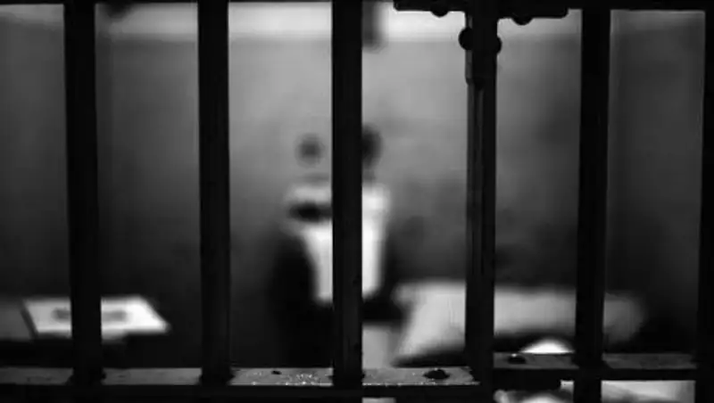 Отца-педофила приговорили к 20 годам колонии