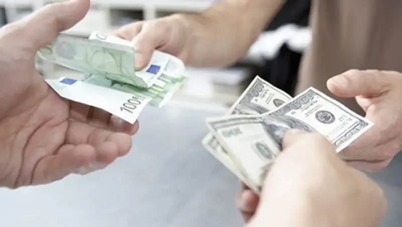 Минфин США разрешил американцам отправлять денежные переводы в Крым    