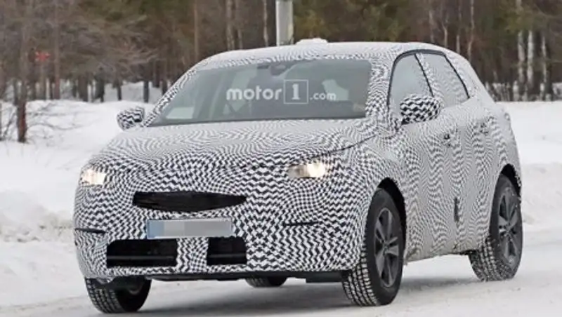 Кроссовер Opel Grandland X заметили на тестах