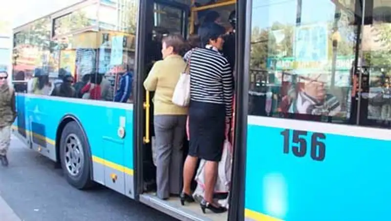 В Алматы за 2 дня 364 водителя автобусов привлекли к ответственности за нарушения ПДД