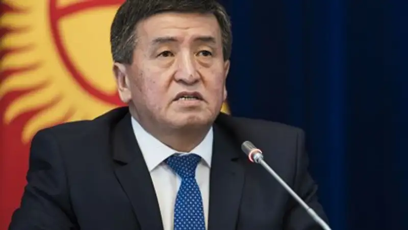 Президент Кыргызстана надеется поговорить с Назарбаевым в Минске