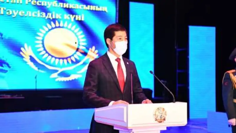 В ЗКО наградили за добросовестный труд жителей региона орденами и медалями