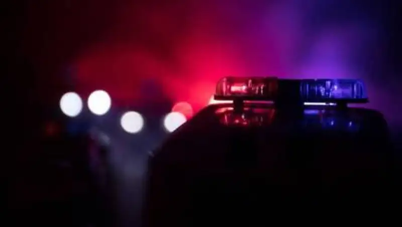 Жители Шымкента избили троих полицейских