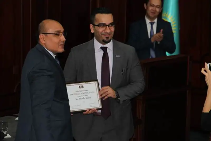 Глава Центра Исламских финансов посетил Университет КАЗГЮУ, фото - Новости Zakon.kz от 20.09.2017 15:39