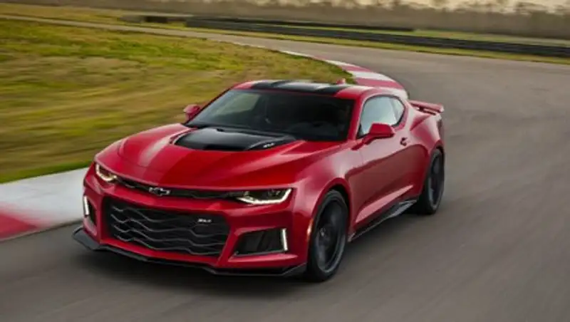 Camaro ZL1 сравнялся в мощности с Corvette Z06