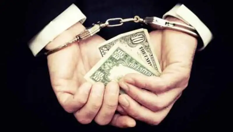 В Казахстане не осталось сфер, где нет чиновников-коррупционеров