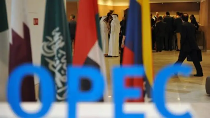 ОПЕК+ рассчитывает поднять объемы добычи нефти