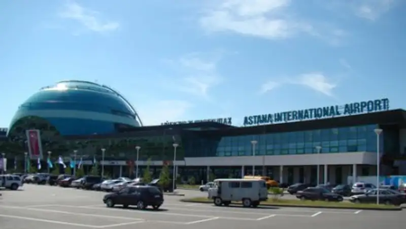 Оплату за парковку в аэропорту Астаны с 57 тысяч тенге снизили до 2 тысяч
