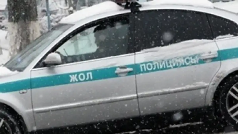 За два дня полиция Алматы задержала 230 автомашин без госномеров