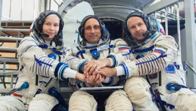 Первый в мире киноэкипаж отправился на МКС - трансляция