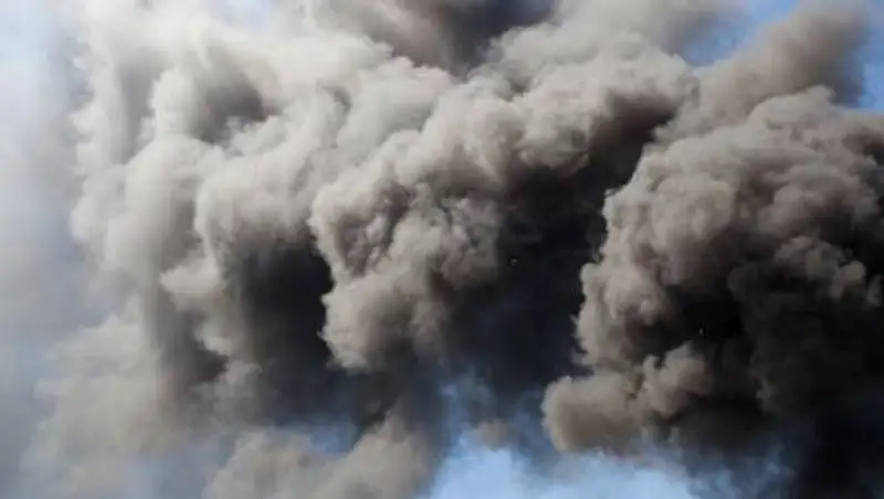 Густой дым окутал Актобе