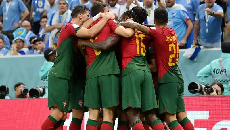 Триумф Фернандеша, Бразилия в плей-офф и удача африканцев – итоги очередного дня на ЧМ-2022