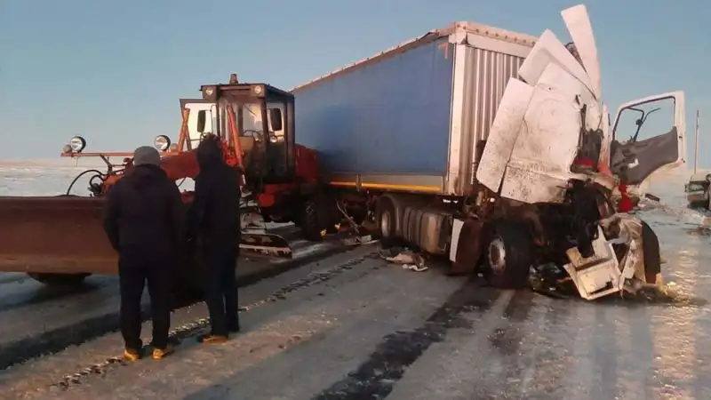 Гражданин Турции погиб в ДТП в Актюбинской области