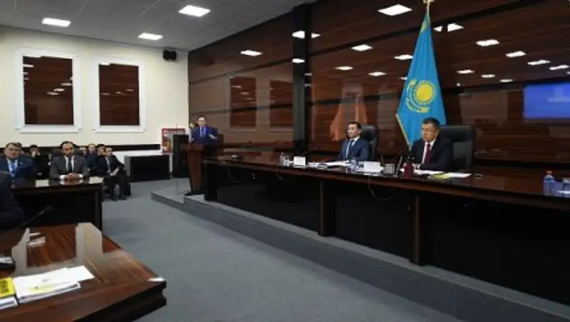 Аким ЮКО встретился с предпринимателями региона