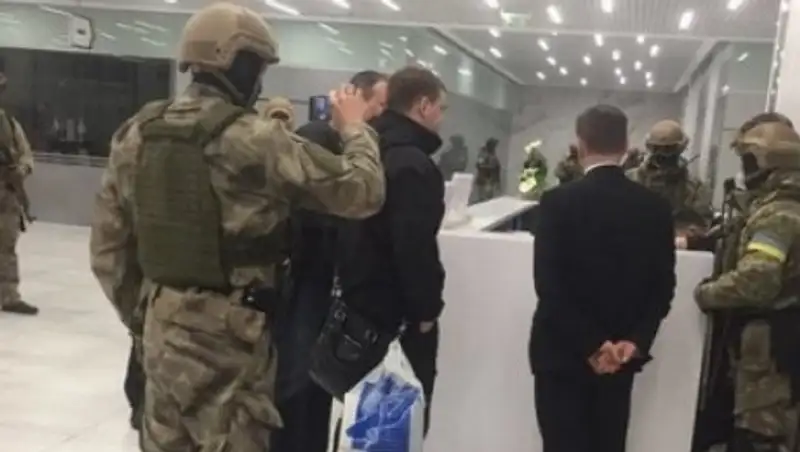 В редакции украинских "Вестей" неизвестные распылили газ