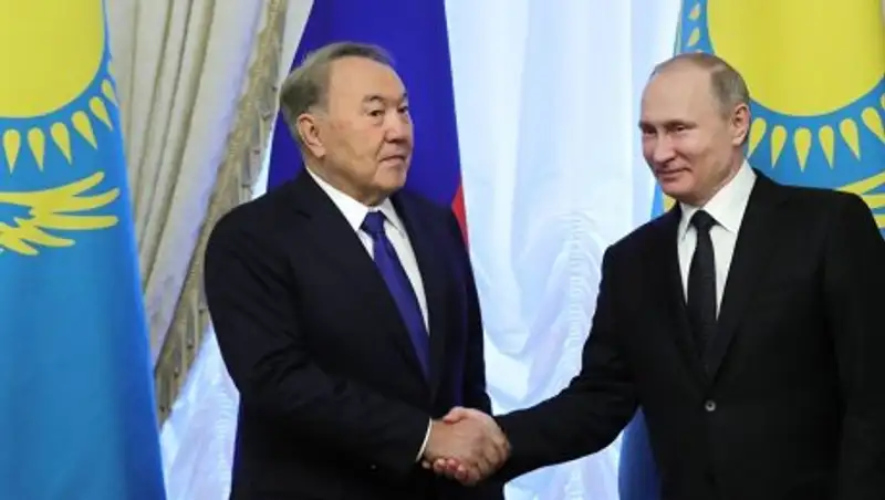 Путин поздравил Назарбаева и народ Казахстана с Днем Независимости