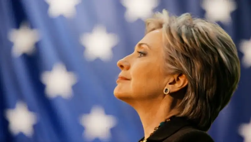 Госдеп США опубликовал шесть тысяч страниц переписки Хиллари Клинтон