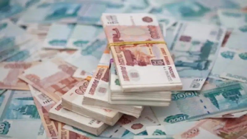 Назарбаев: Девальвация рубля заставила задуматься казахстанских бизнесменов о конкуренции