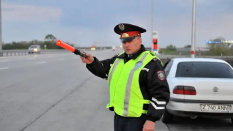 Полицейские будут проверять лишь наличие аптечки в автомобиле, а не ее состав - МВД РК