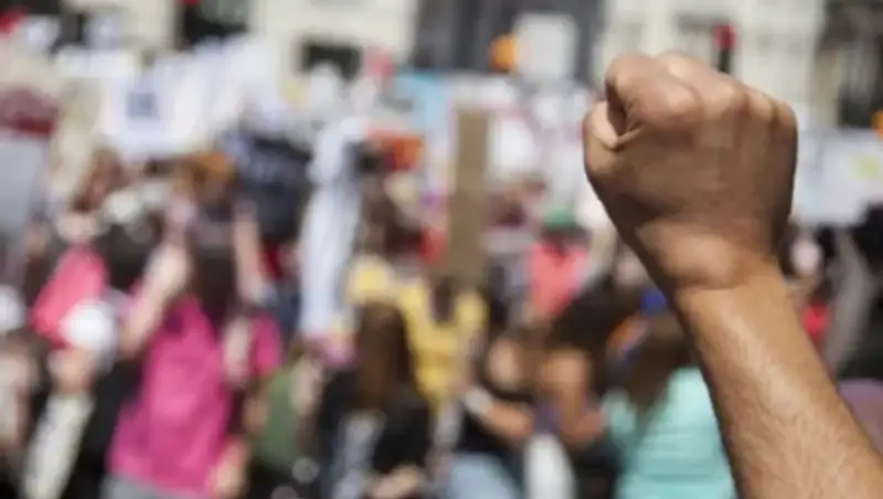 Депутаты приняли в работу законопроект о мирных собраниях