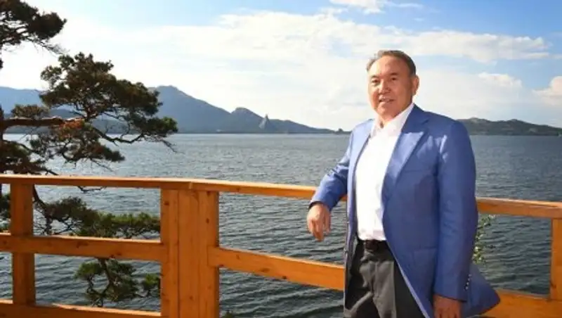 Назарбаев рассказал, почему не хочет ездить отдыхать за рубеж