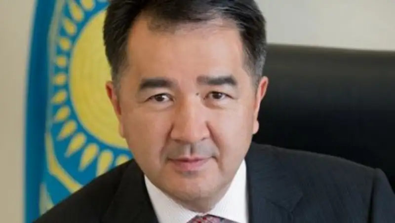 Сагинтаев: Мы не должны стать посмешищем для других народов