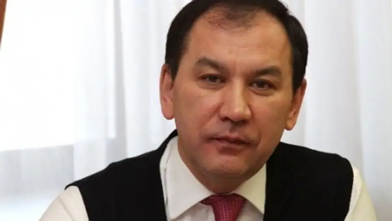 Экс-акиму Карагандинской области Б.Абдишеву продлили арест до 18 июля 2015 г