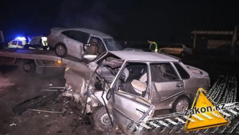 В результате ДТП на трассе Алматы – Астана погибли два человека