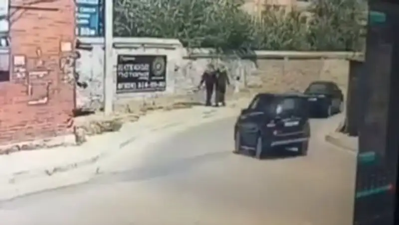 В Дагестане подросток на папином джипе насмерть сбил бабушку с внучкой