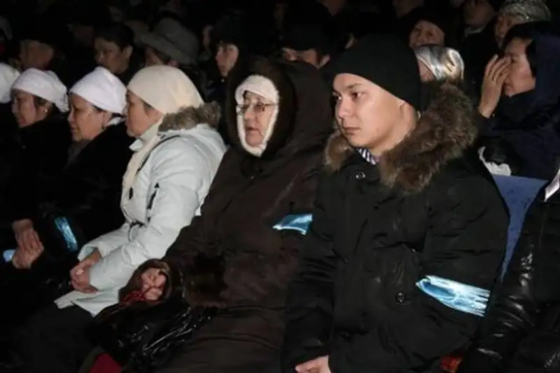 В Алматы простились с директором погранслужбы КНБ РК Стамбековым (фото), фото - Новости Zakon.kz от 03.01.2013 17:52