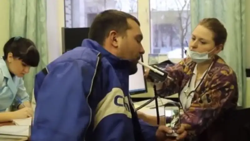 Погоню за пьяными на БТР в Ленобласти сняли на видео