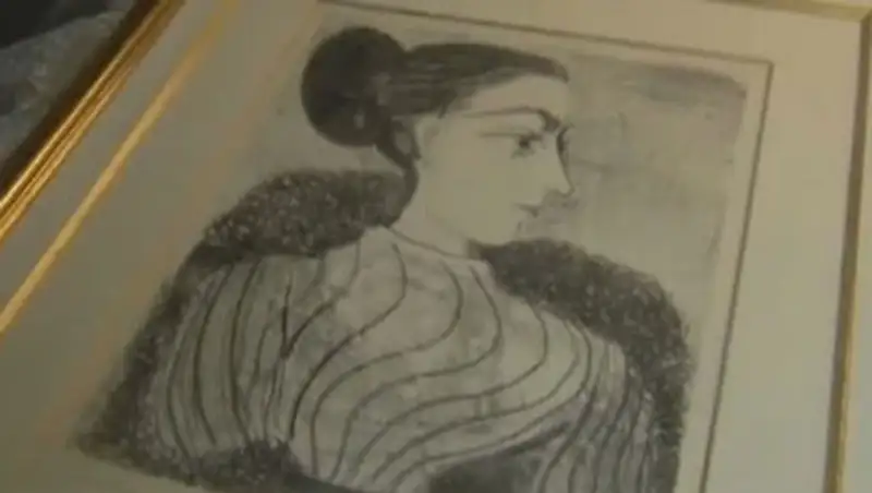 У бывшего премьера Украины конфисковали литографию Пикассо, фото - Новости Zakon.kz от 15.11.2013 16:54