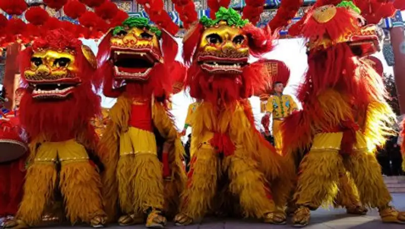 Жители Китая встретили год Земляной свиньи