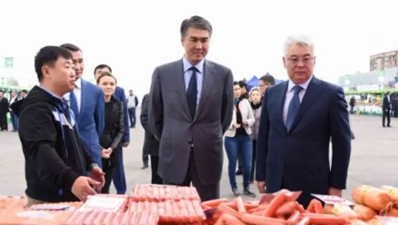 Cельхозярмарка Южного Казахстана проходит в Астане